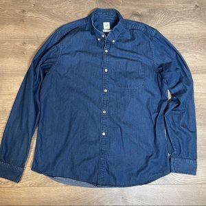 GAP Men's Denim  Chambray Button Down Slim Fit - size XL Tall